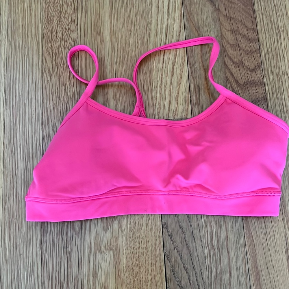 Lululemon Yoga Flow Y Bra Nulu Light Support A-C Cup in Coral Pink